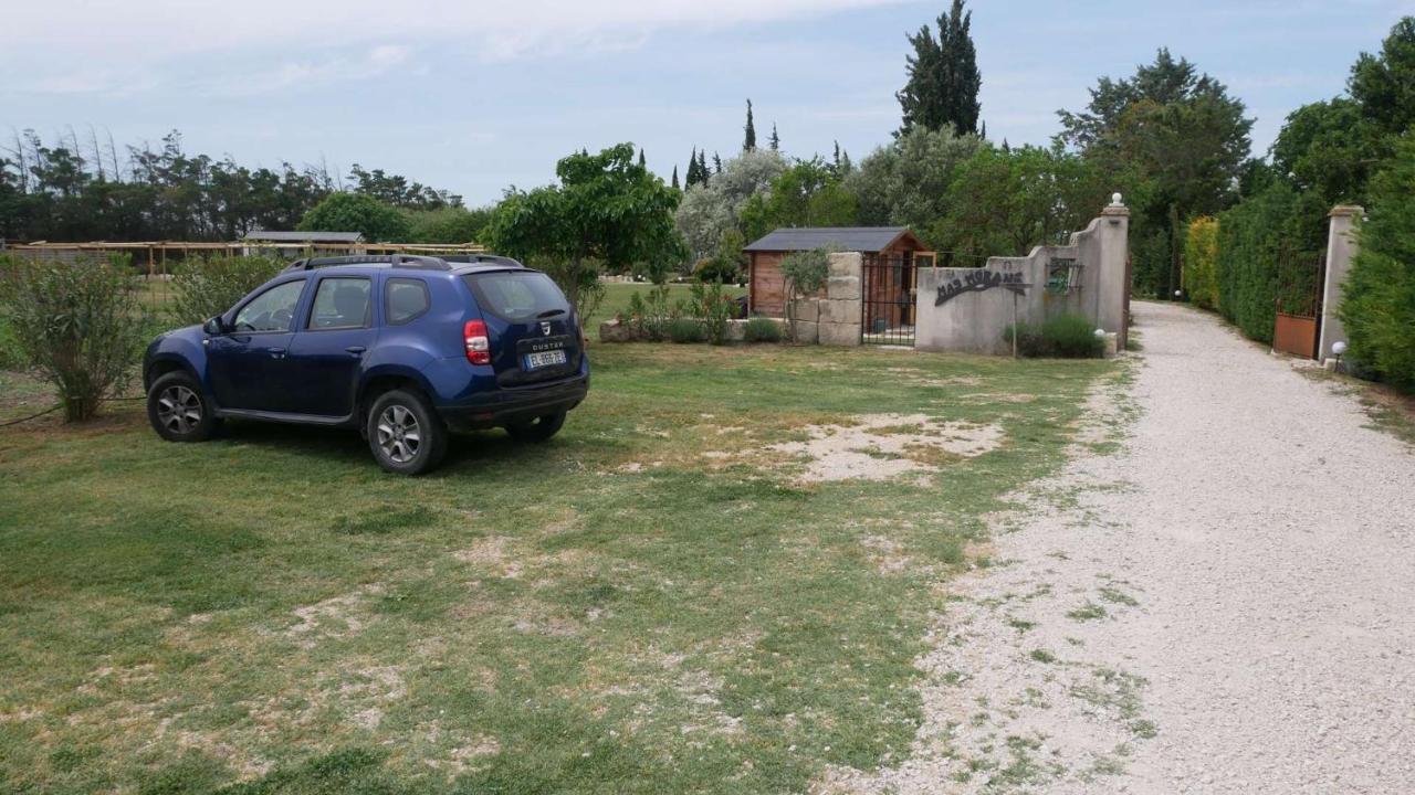 تاراسكون Mas Maurane-Roulotte Avec Spa Prive Aux Portes D'Arles المظهر الخارجي الصورة